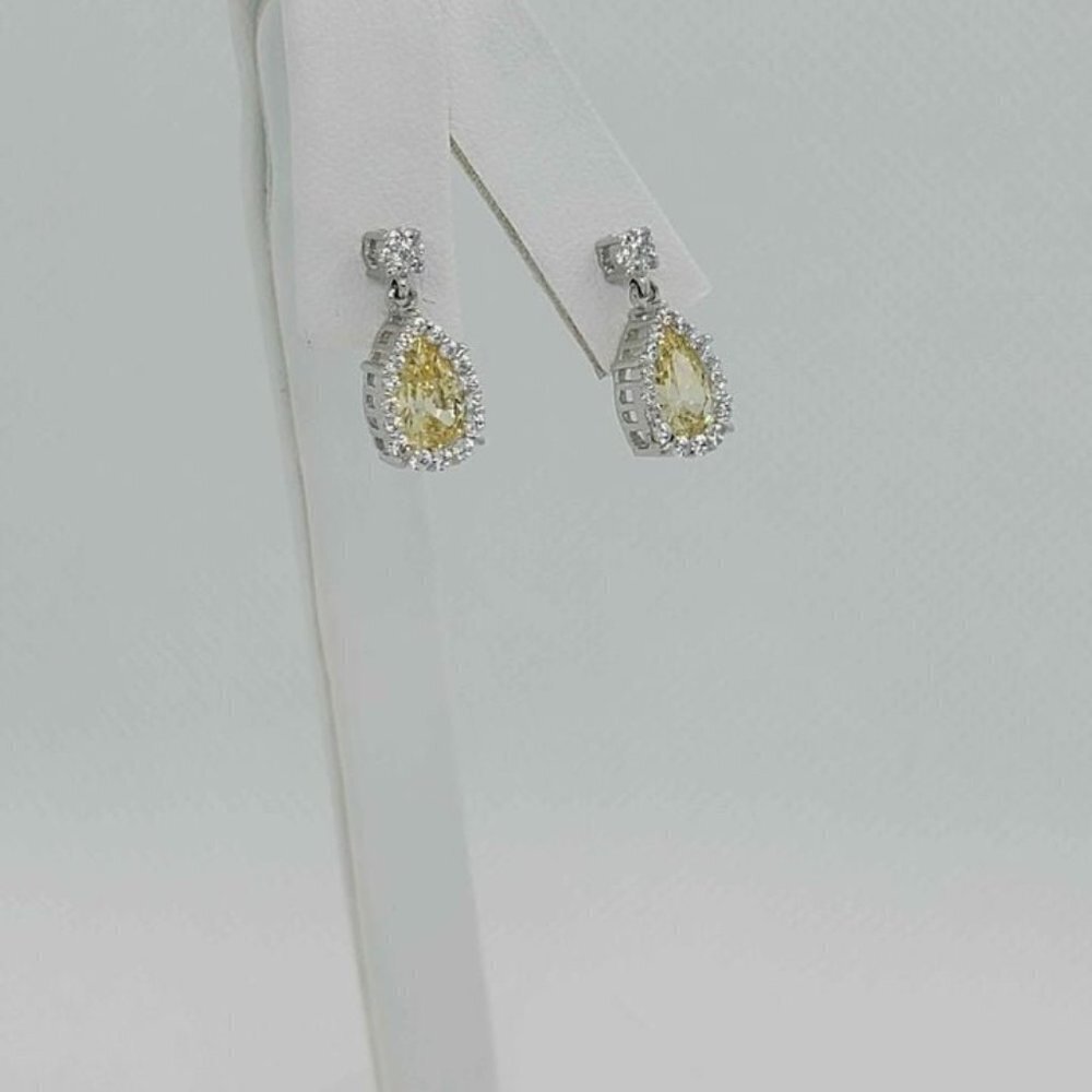 Brand New 925 Sterling Silver Earrings with Yellow Gem – Classic & Stylish
